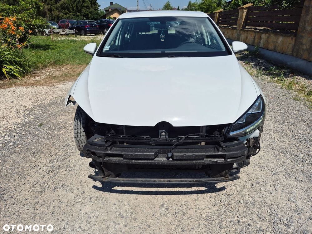Volkswagen Golf 1.6 TDI SCR Trendline - 8