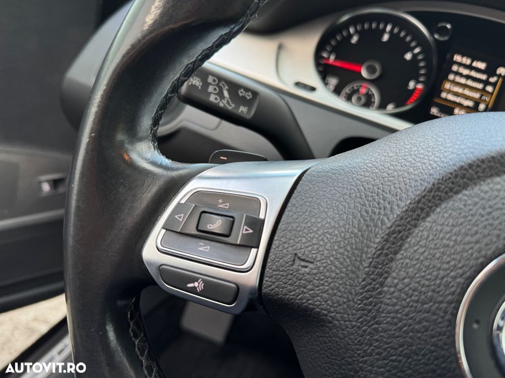 Volkswagen Passat Variant 2.0 TDI DSG BlueMotion Technology R-Line - 25