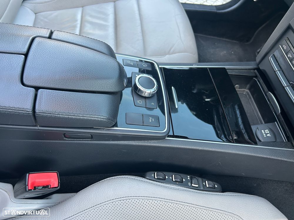 Mercedes-Benz E 220 BlueTEC Auto - 18