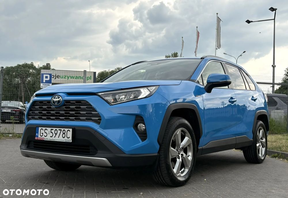 Toyota RAV4 - 1