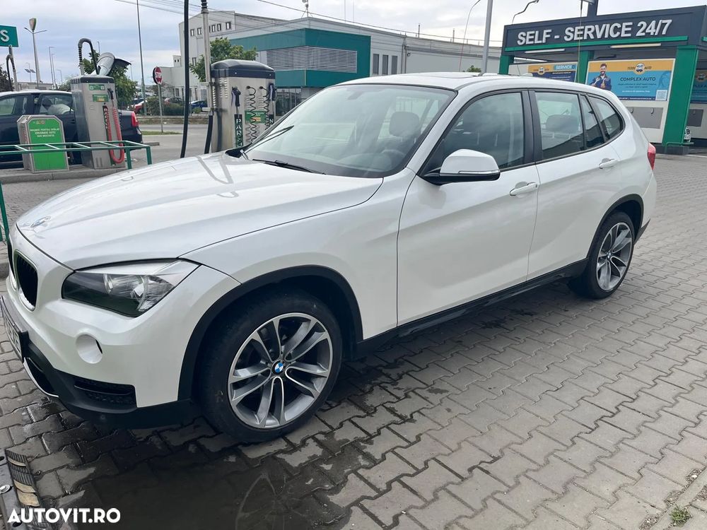 BMW X1 sDrive20d Aut. Sport Line - 1