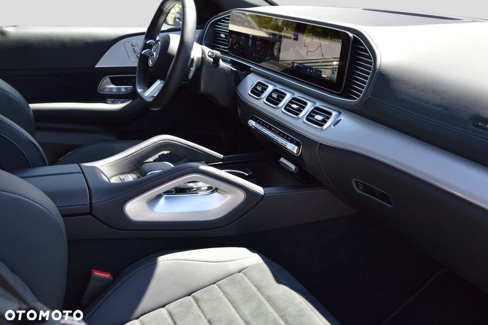 Mercedes-Benz GLE - 21