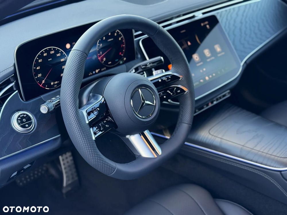 Mercedes-Benz Klasa E 200 9G-TRONIC AMG Line NIGHT Edition - 22