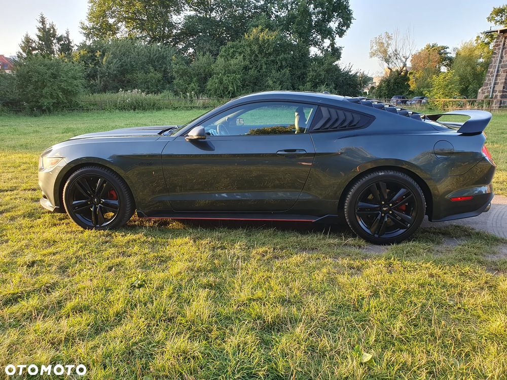 Ford Mustang 2.3 EcoBoost - 4