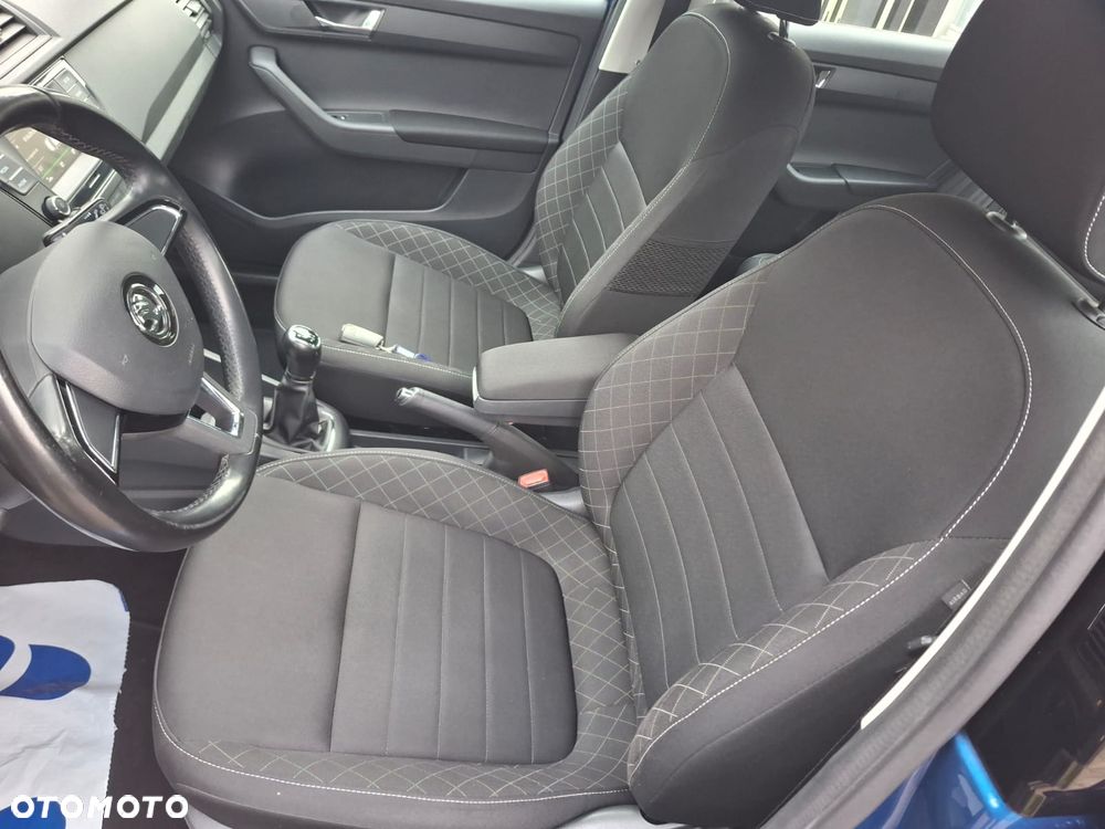 Skoda Fabia 1.0 TSI Cool Edition Red & Grey - 13