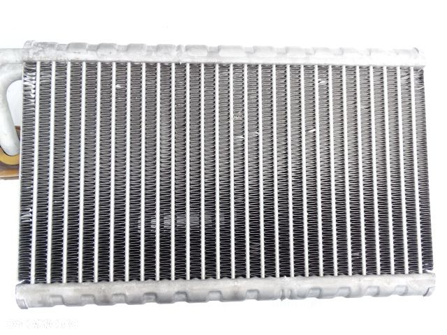 BMW 5 E60 E61  6 E63 E64  Parownik Klimatyzacji Chłodnica Chłodniczka Nagrzewnicy Europa   64116921070 6921070 64119238655 9238655 64116946043 6946043 BEHR  BMW 520d 523i 525i 530d 530i 530xi 530xd 540i 545i 550i M5 630i 645Ci 650i M6 635d - 6