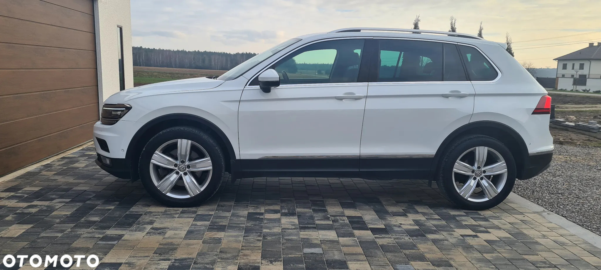 Volkswagen Tiguan 2.0 TDI BMT SCR 4Mot Comfortline DSG - 24