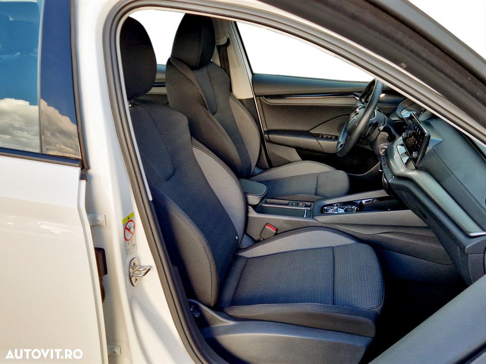 Skoda Octavia 2.0 TDI DSG Ambition - 14