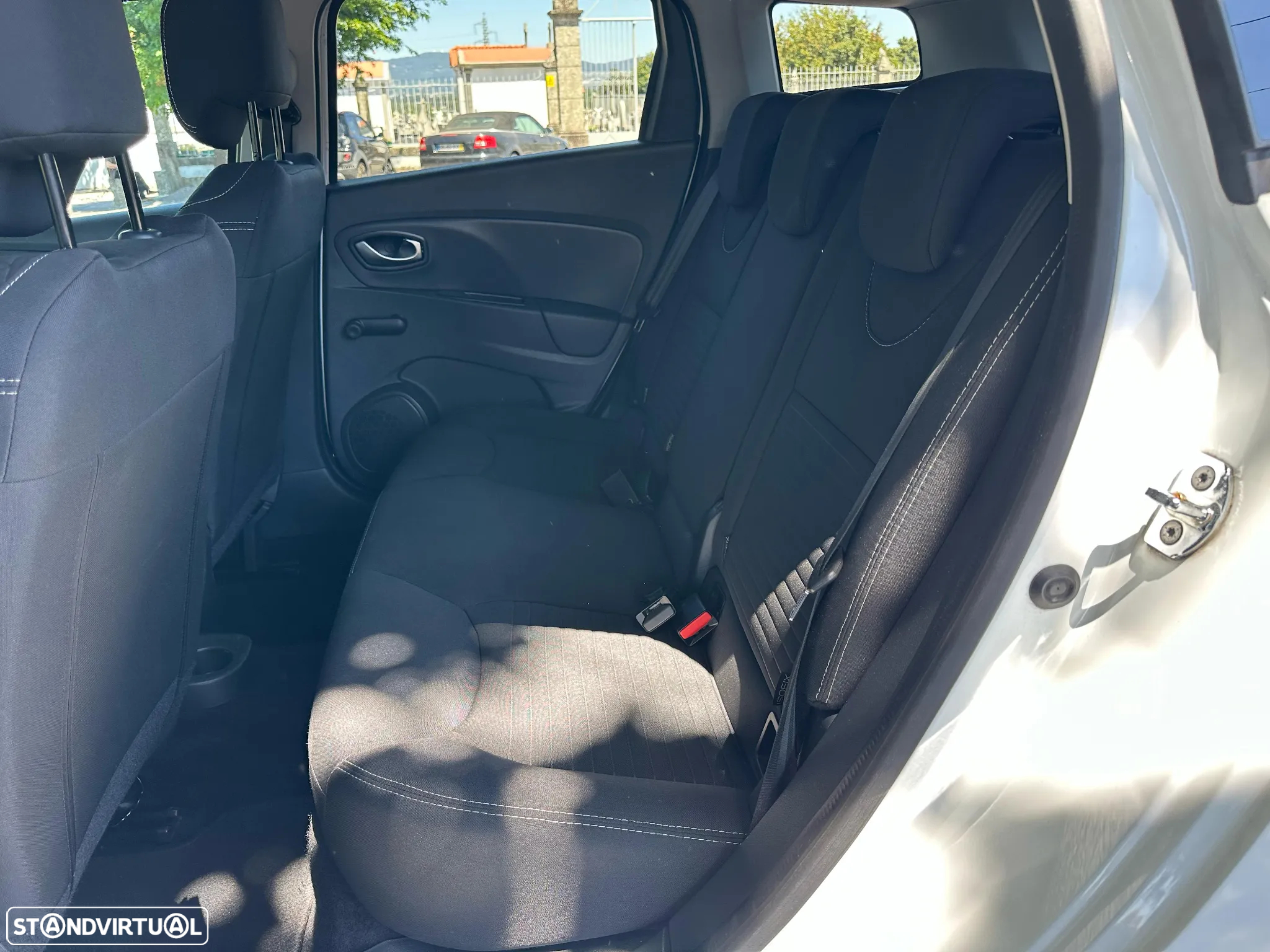 Renault Clio Sport Tourer 0.9 TCe Limited Edition - 24