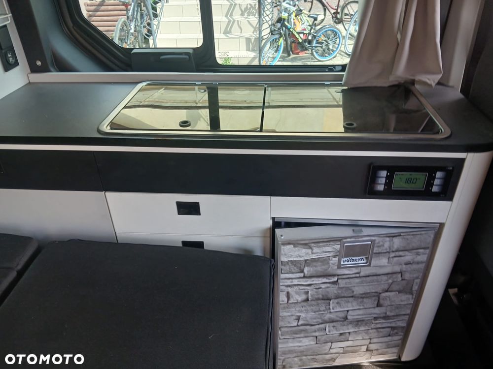 Renault Trafic 2.0 dCi - 35