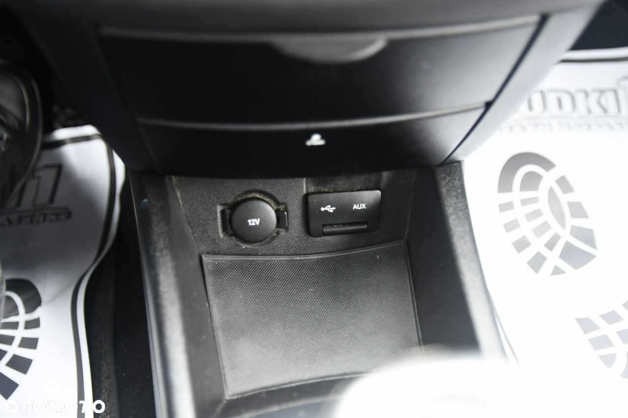 Kia Ceed - 22