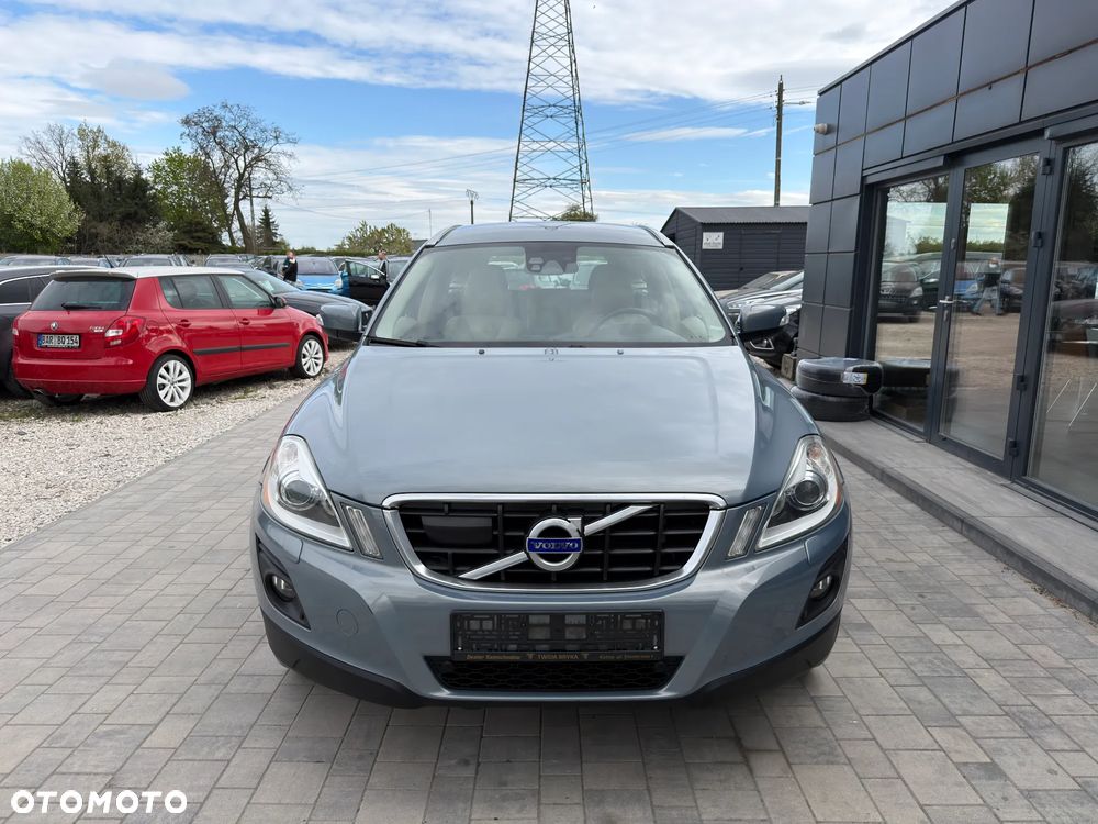Volvo XC 60 D5 AWD Momentum - 2