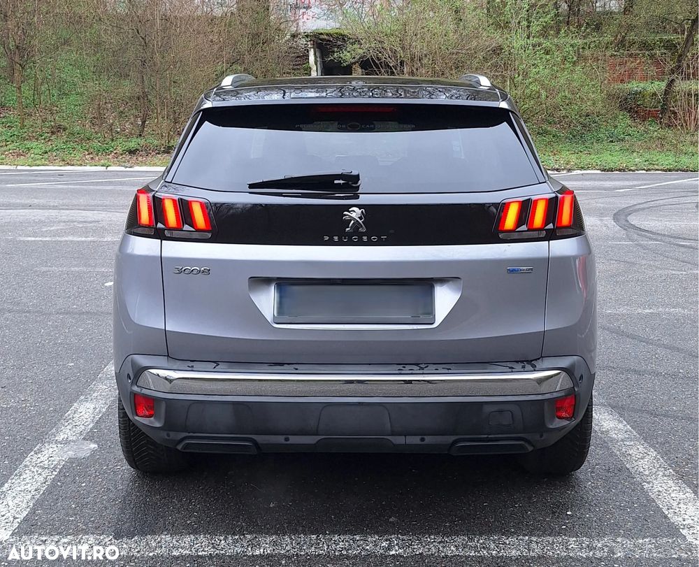 Peugeot 3008 1.2 PureTech Turbo S&S Allure - 8