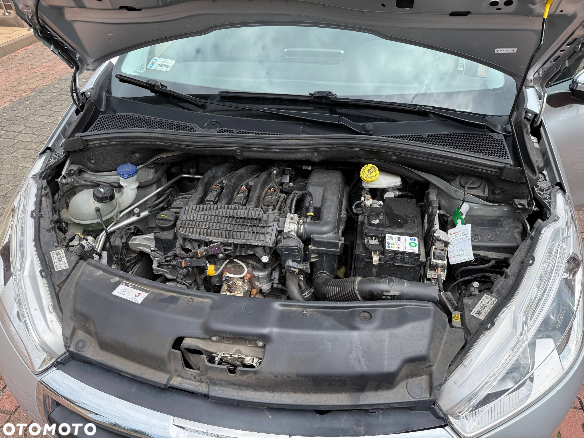 Peugeot 208 - 15