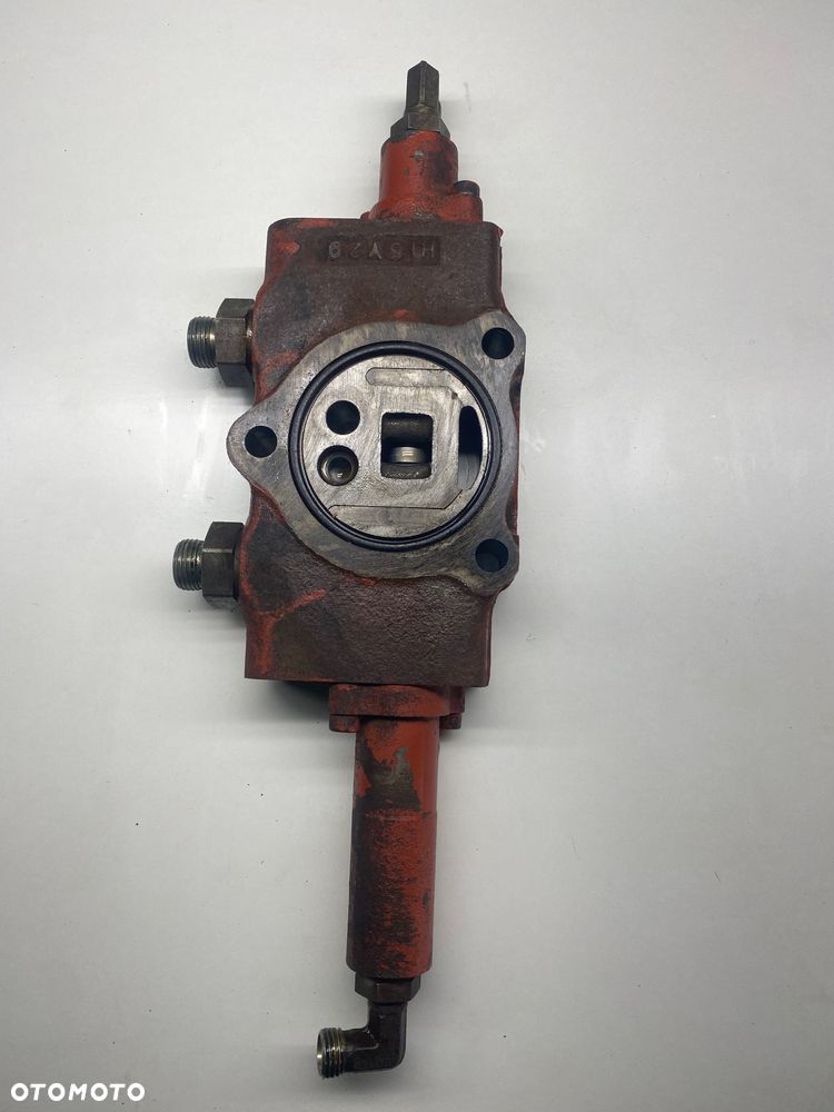 RC301-70140 sekcja hydrauliczna Kubota KX 91-2,KX121-2,KX161-2,KX61-2 - 4