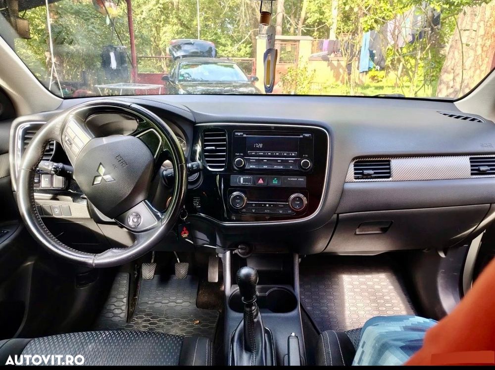 Mitsubishi Outlander 2.2 Litre DI-D AWD Intense - 7