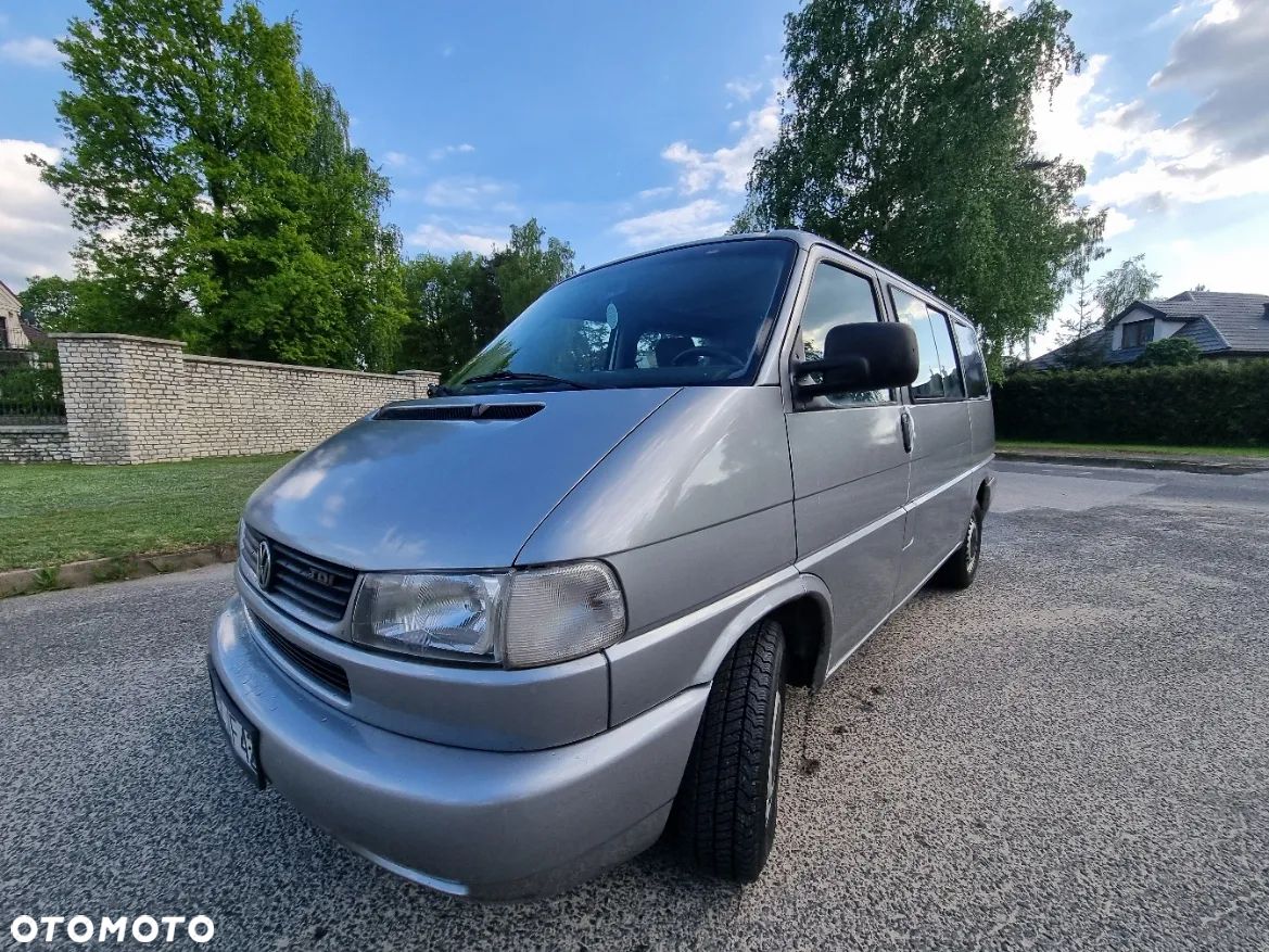 Volkswagen Transporter - 1