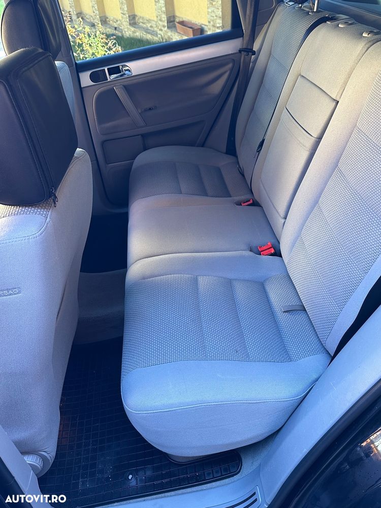 Volkswagen Touareg - 8