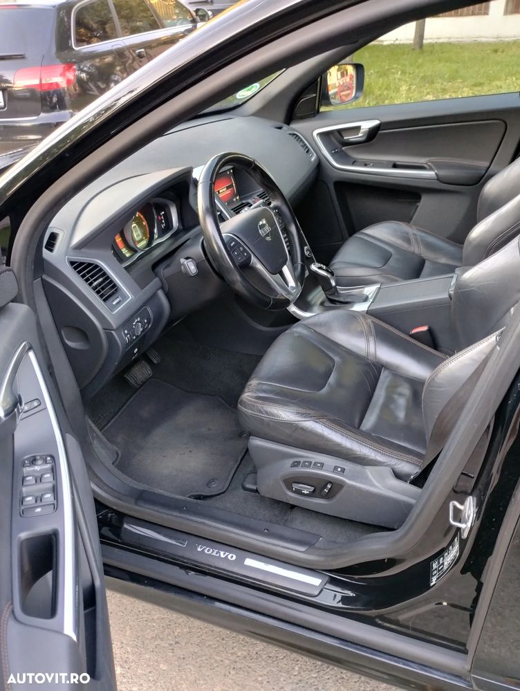 Volvo XC 60 D4 AWD Geartronic Summum - 12