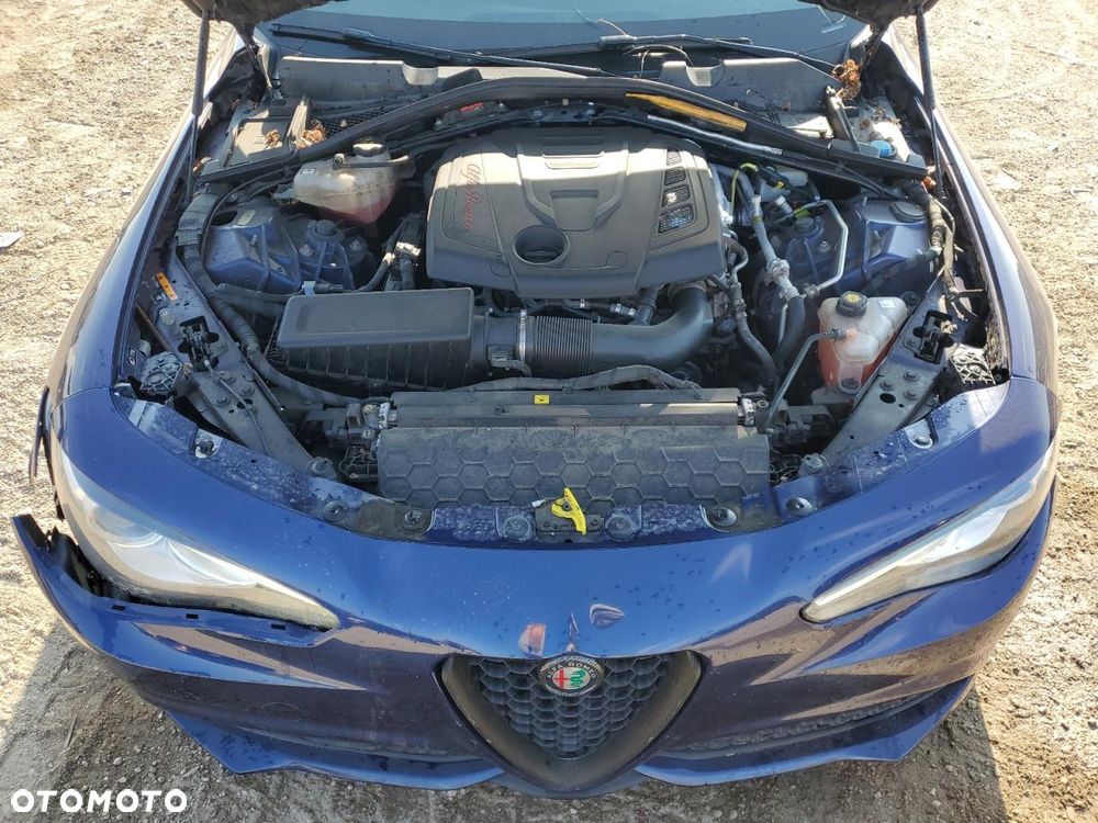 Alfa Romeo Giulia - 10