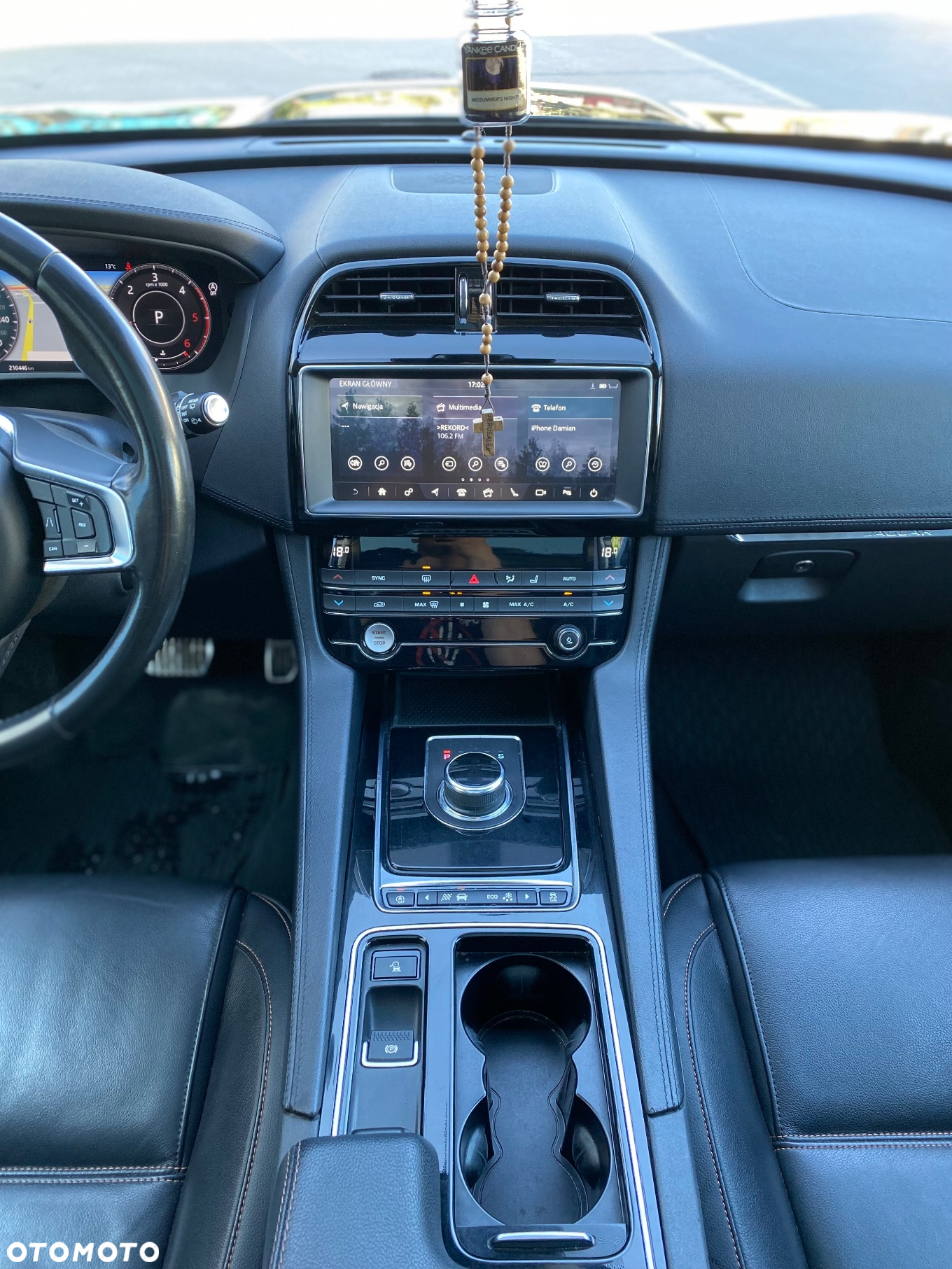 Jaguar F-Pace 20d AWD Prestige - 18