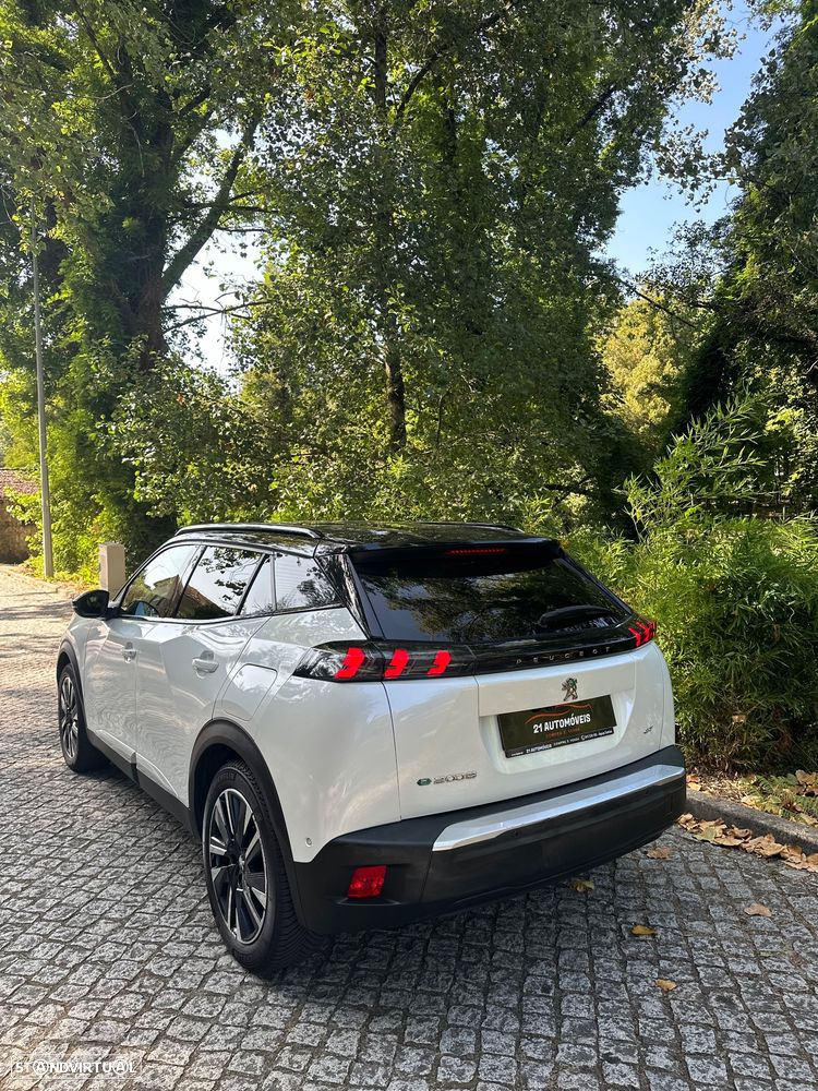 Peugeot e-2008 GT Pack - 9