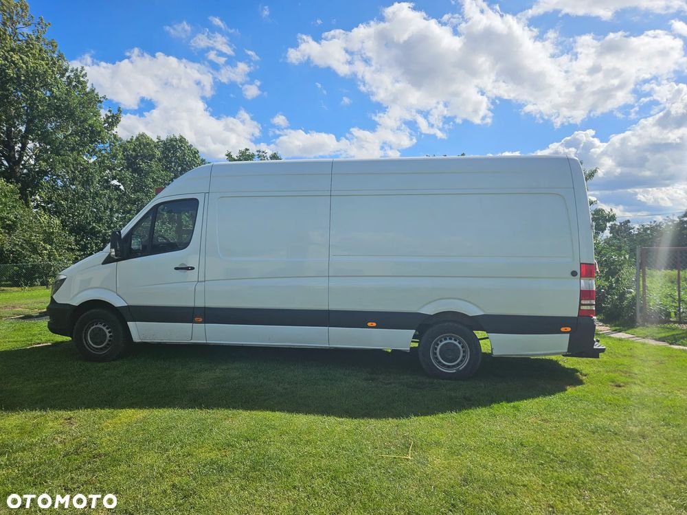 Mercedes-Benz Sprinter - 1