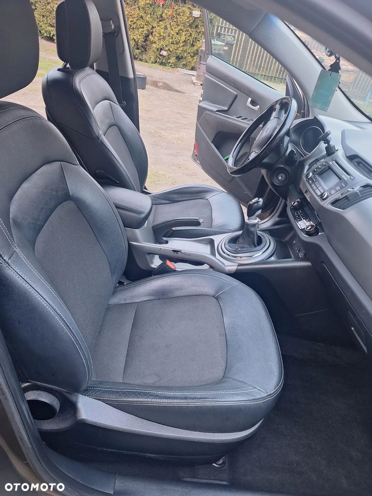 Kia Sportage 2.0 CRDI 2WD Spirit - 10