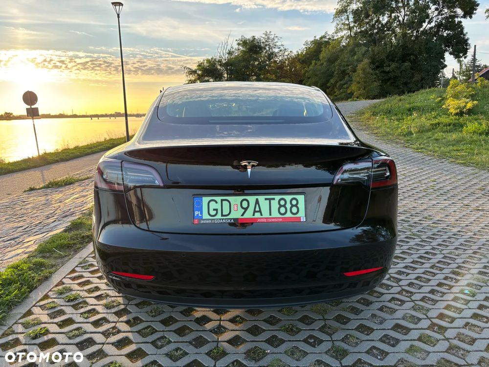 Tesla Model 3 Standard Reichweite Plus Hinterradantrieb - 6