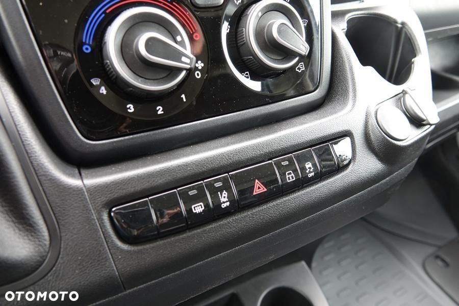 Opel Movano L2H2 120KM - 19