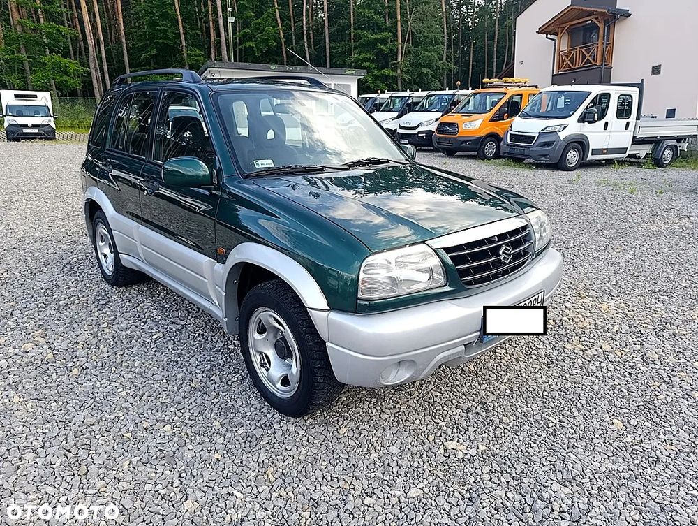 Suzuki Grand Vitara 2.0 - 10