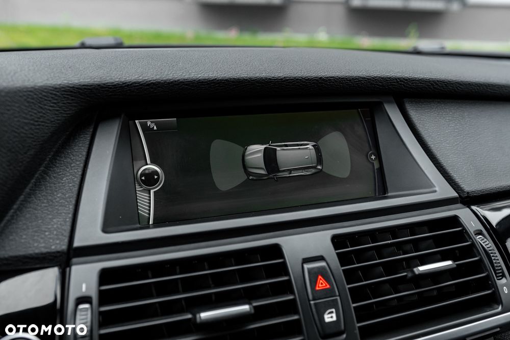 BMW X5 xDrive30d - 33