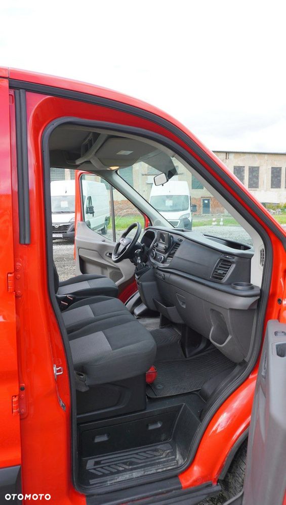 Ford Transit - 13