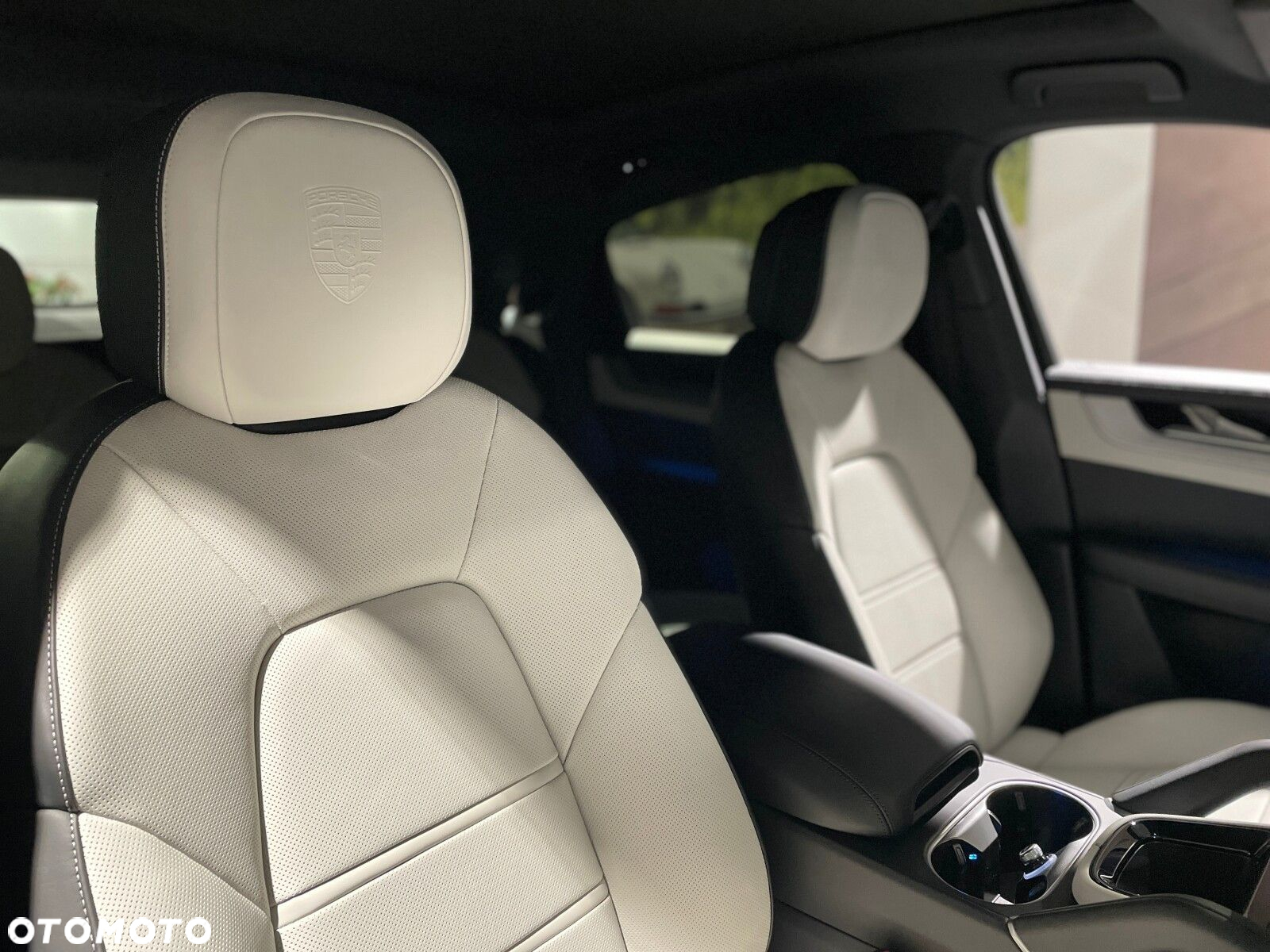 Porsche Cayenne - 13
