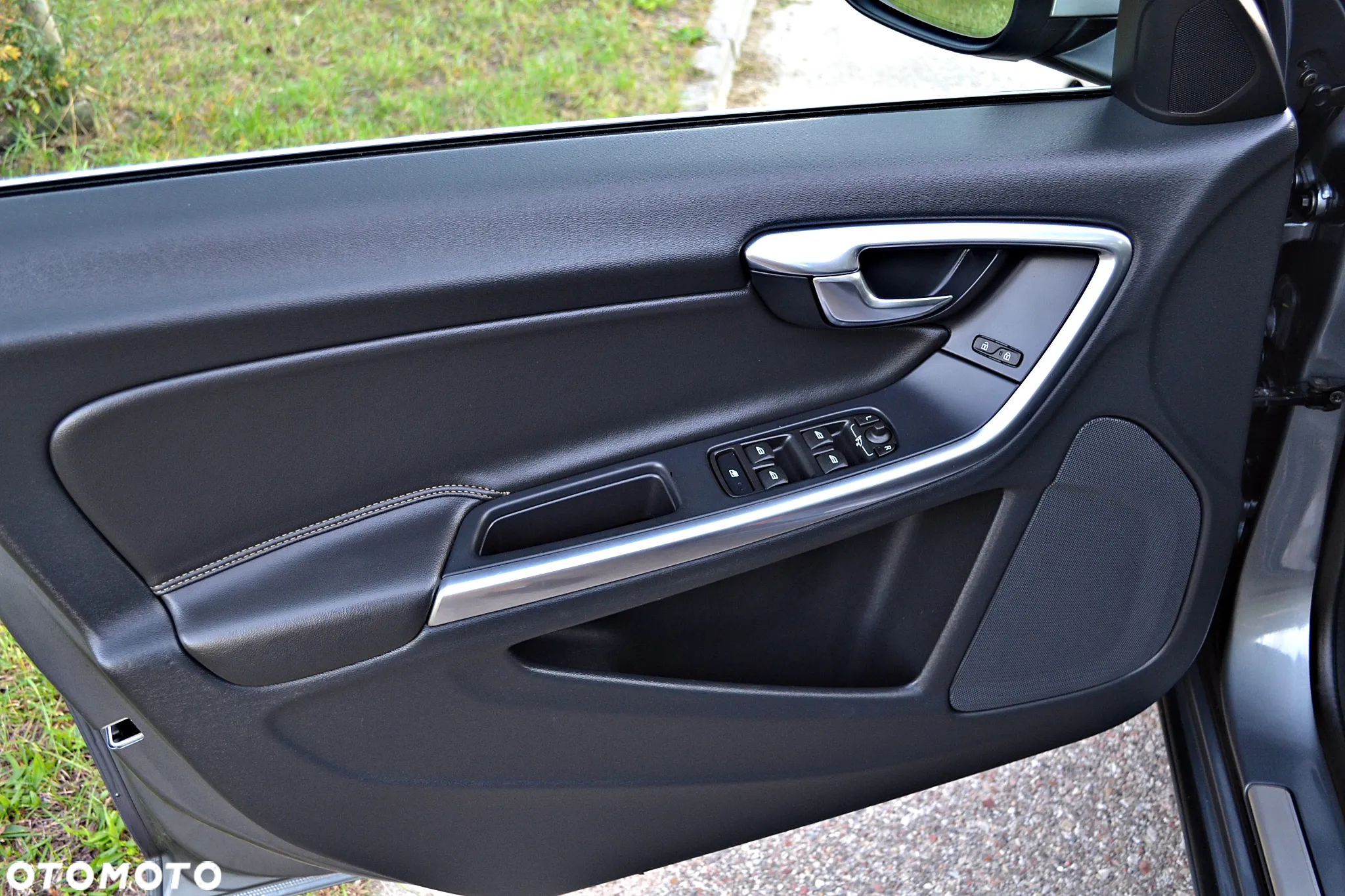 Volvo S60 D4 Geartronic RDesign - 23