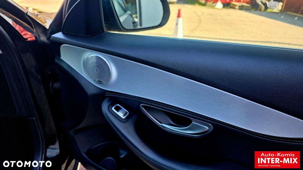 Mercedes-Benz Klasa C - 32