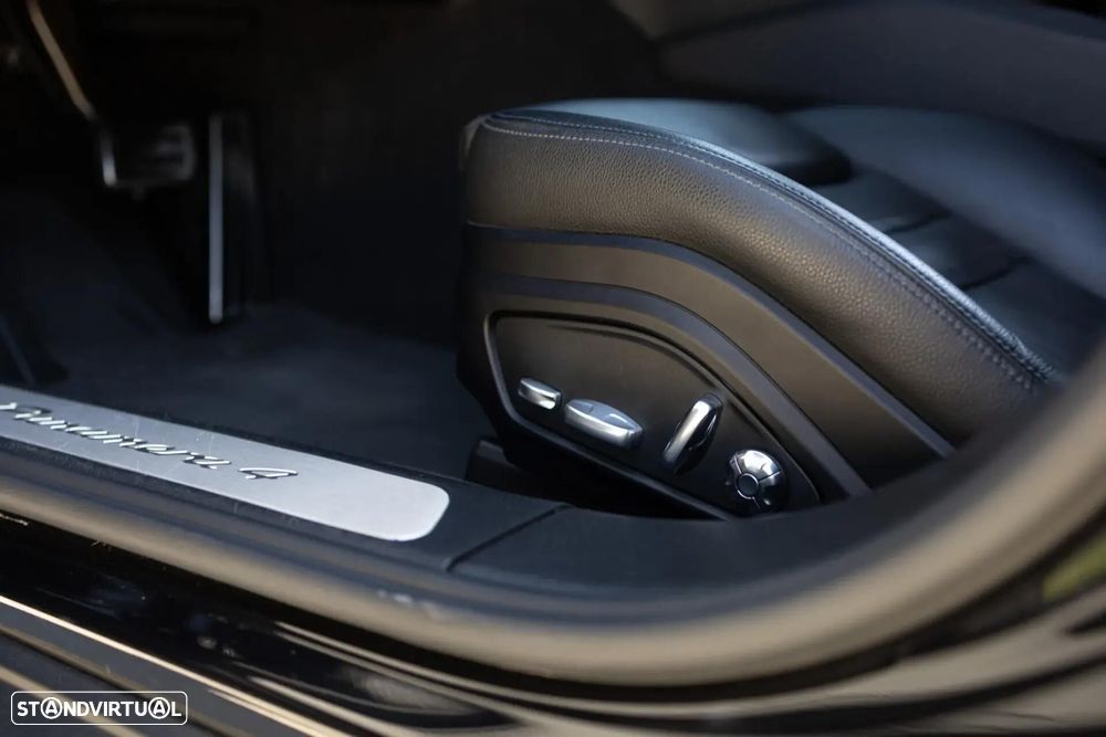 Porsche Panamera Sport Turismo 4 E-Hybrid Platinum Edition - 30