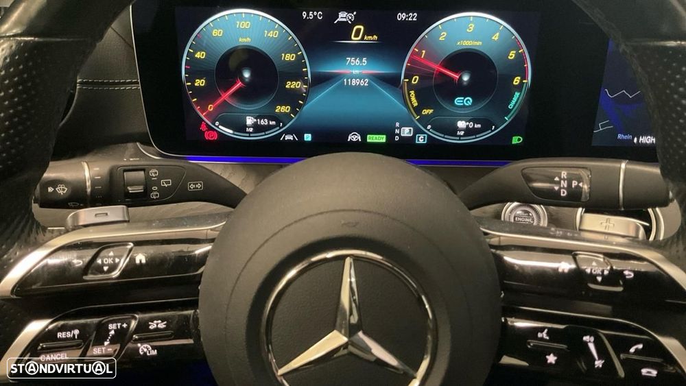 Mercedes-Benz E 300 de 9G-TRONIC AMG Line - 4