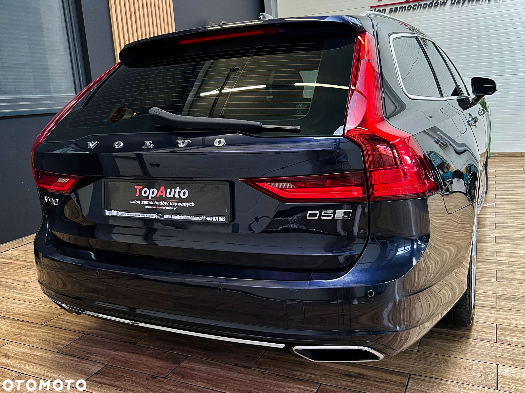Volvo V90 D5 AWD Geartronic Inscription - 8