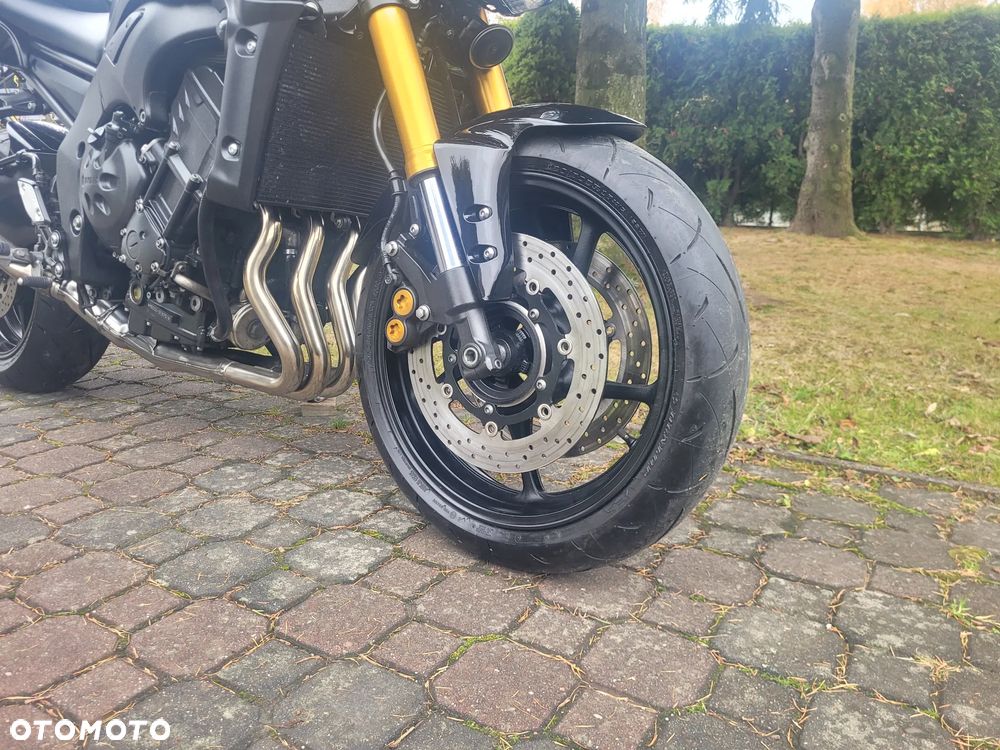 Yamaha FZ8 - 3