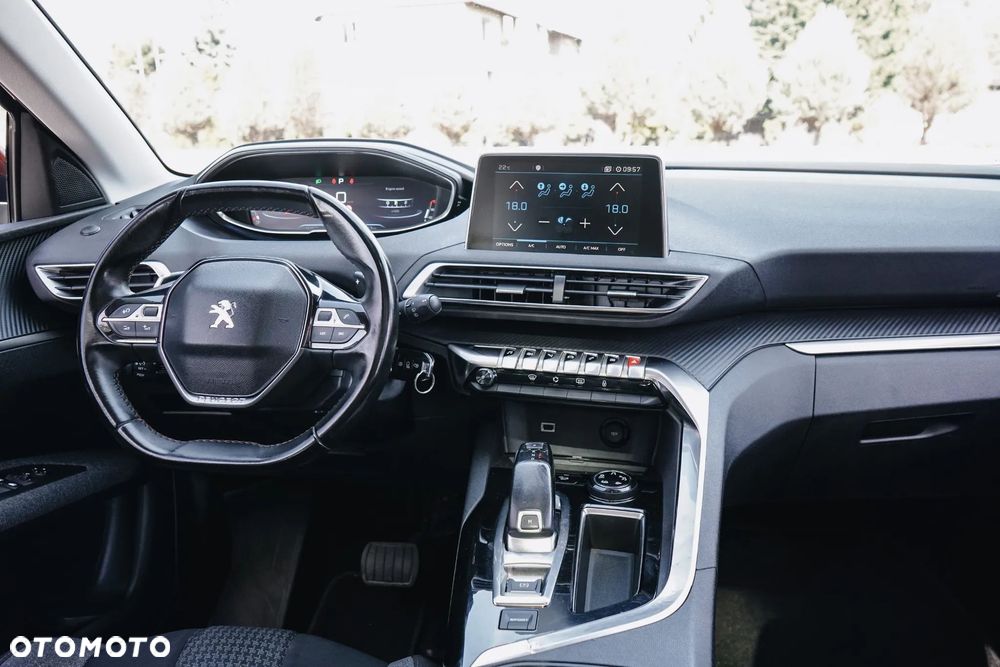 Peugeot 3008 PureTech 130 Stop & Start GPF EAT8 Allure - 36