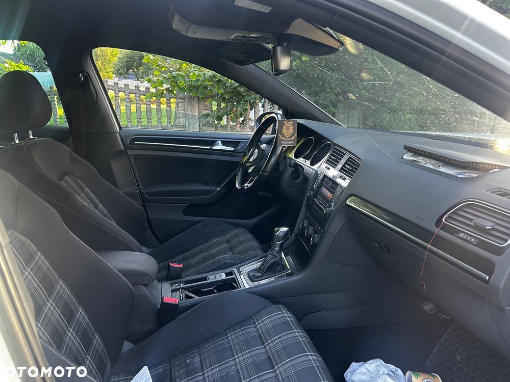 Volkswagen Golf GTD 2.0 TDI SCR DSG - 13
