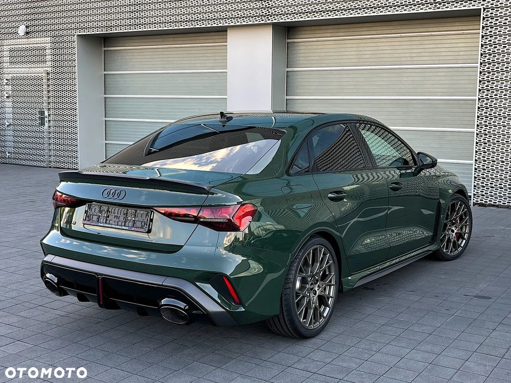 Audi RS3 Limousine - 23