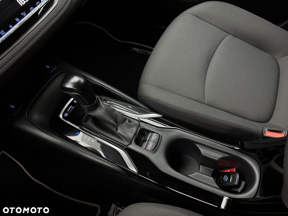 Toyota Corolla 1.8 Hybrid GPF Comfort - 28