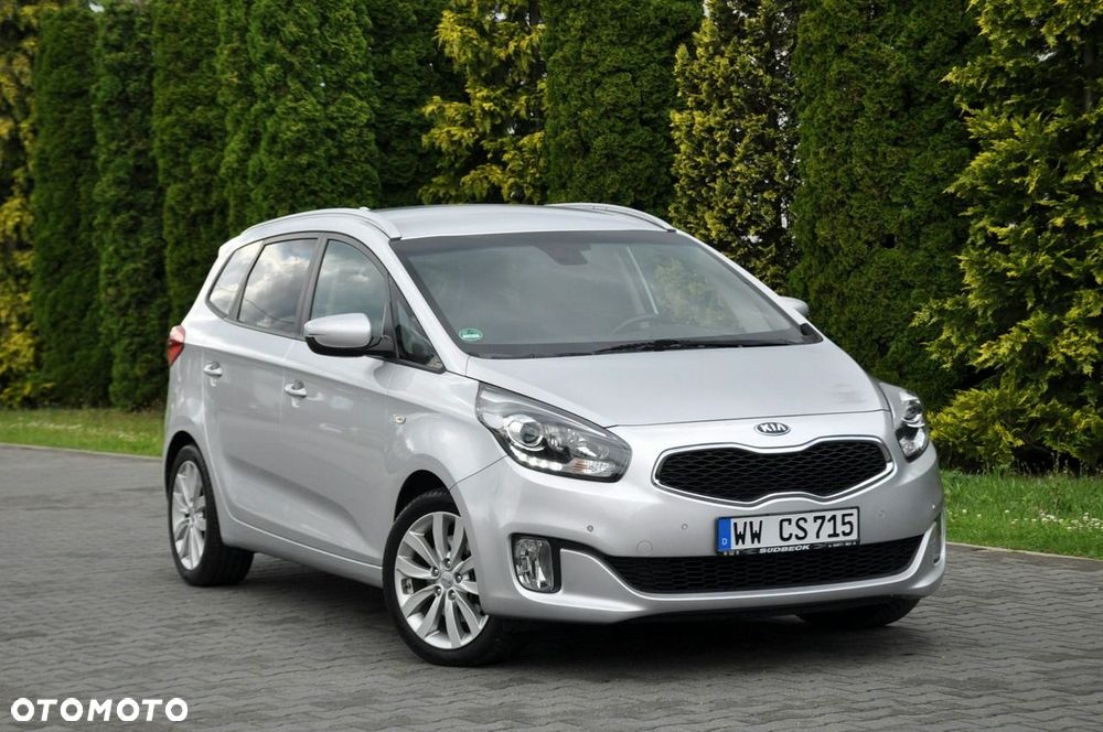 Kia Carens - 2
