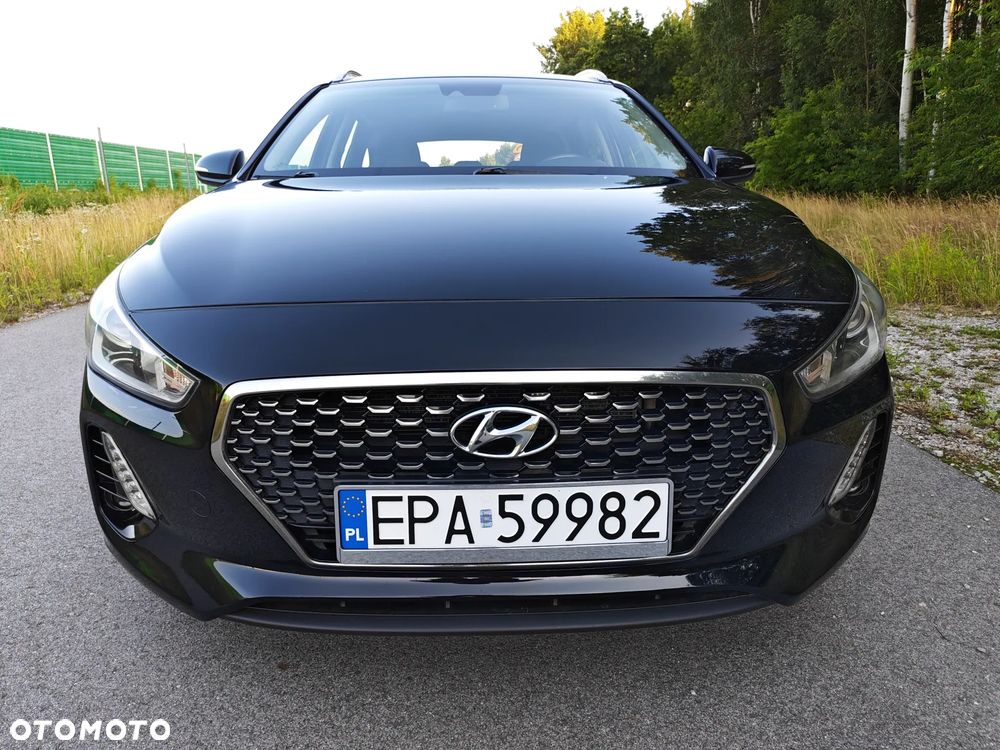 Hyundai i30 blue Kombi 1.6 CRDi Premium - 3