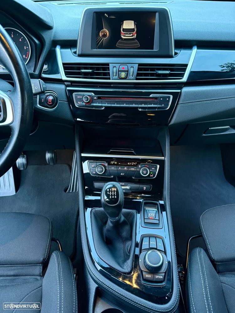 BMW 216 Active Tourer d Line Sport - 33