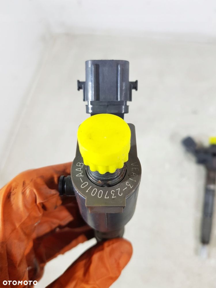 wtryskiwacz paliwa 31452115 volvo s60 v60 s80 2.0d d4204t5 - 4