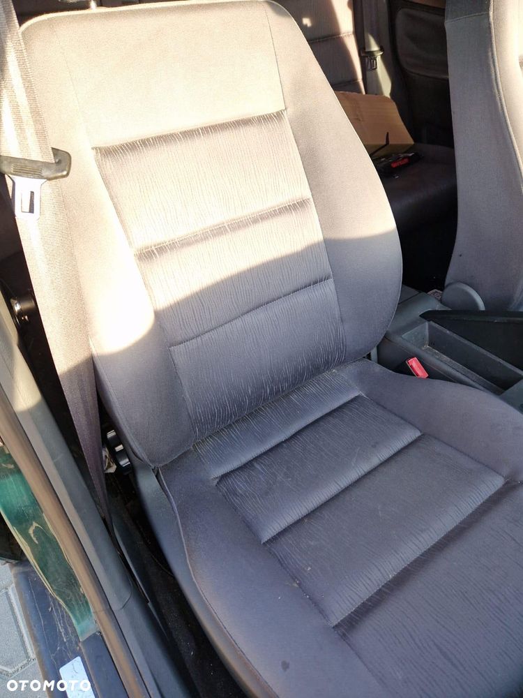 Audi A4 Avant 1.8 - 8