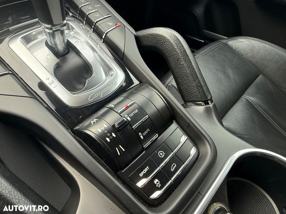 Porsche Cayenne Tiptronic S - 18